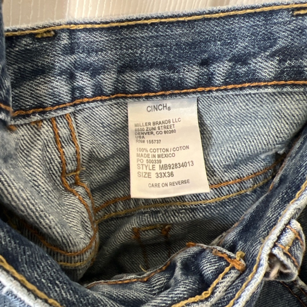 Cinch Relaxed Fit Distressed Blue Jeans Hand distressed - Picture 4 of 5